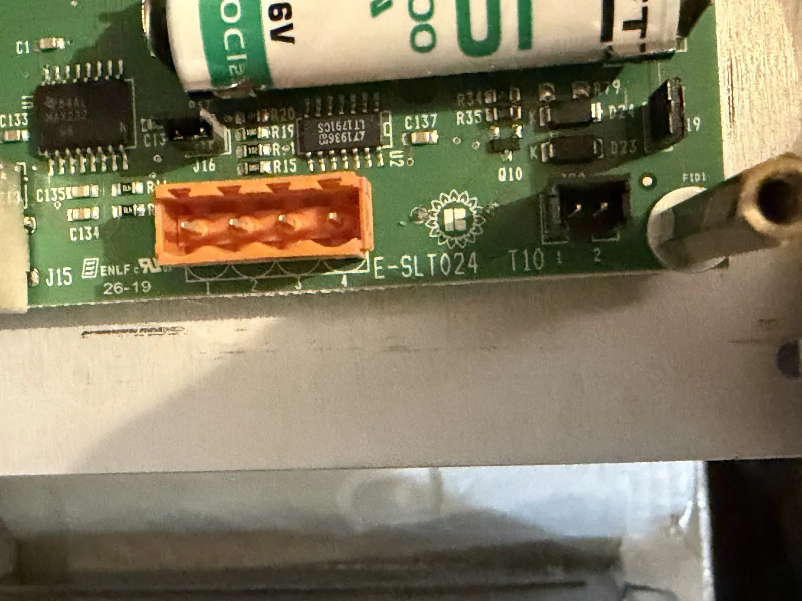 The J2 four-pole RS-485 port on the Robur DDC controller board